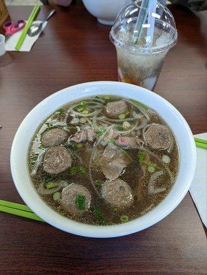 P4 - pho with meatballs