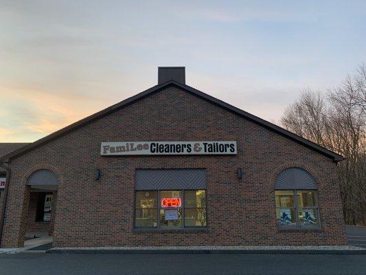 Familee cleaners