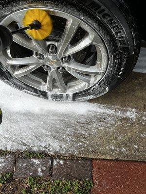 Tire cleaning