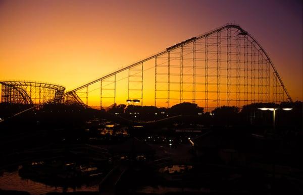 The world's first hypercoaster wishes you a good night :) she's a glorious one indeed.