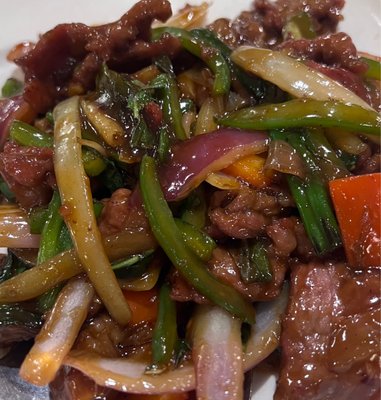 Spicy basil beef