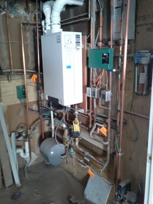 Wallhung combination boiler