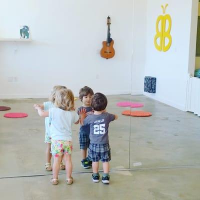 Baila Baila is a place for your child to learn and foster friendships÷