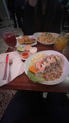 CEVICHE MIXTO y Arroz Chaufa