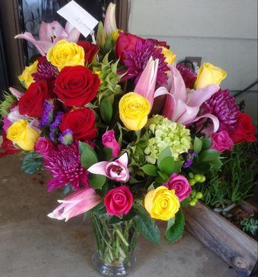 Mixed vase arrangements.