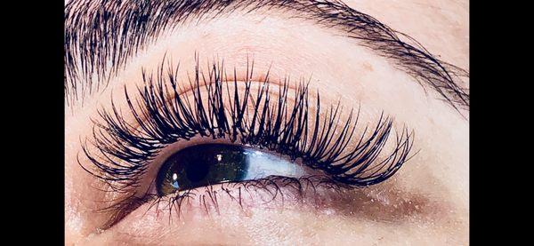 Classic lashes