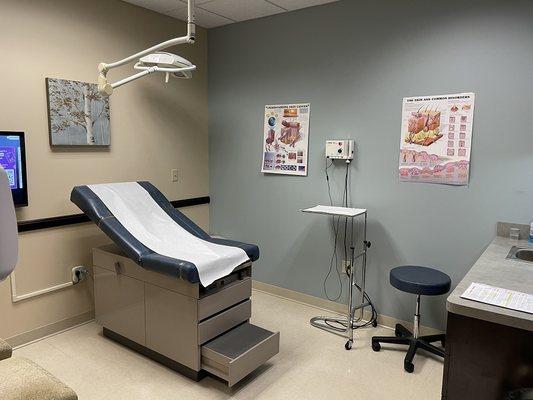 Patient room at U.S. Dermatology Partners Richardson, formerly North Texas Dermatology Richardson