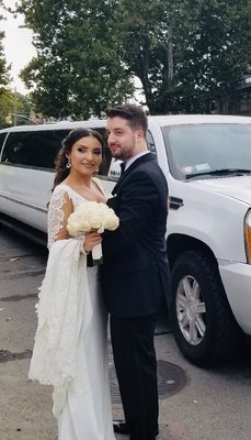 NYC wedding Escalade 18 passenger stretch limousines