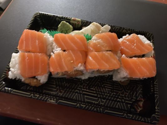 Salmon Lover Roll top view