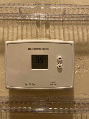 Photo of the new thermostat Manuel you ROCK!