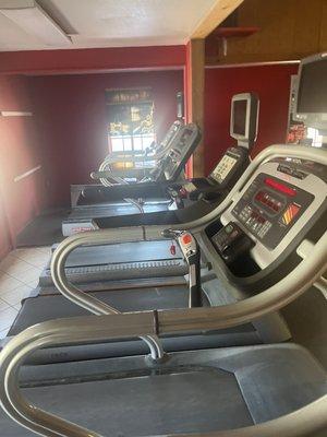 Treadmills/Rower