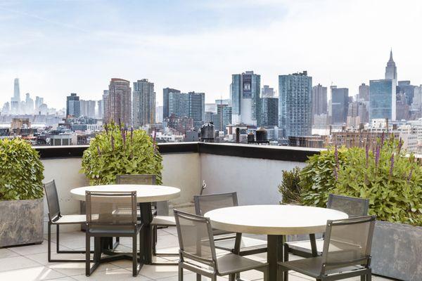 Landscaped & Furnished Roof Deck