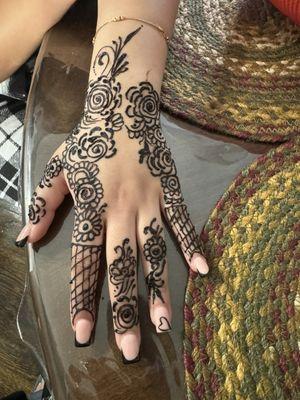 Henna tattoo