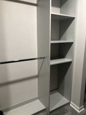 Customizable shelves - they can be moved or removed easily