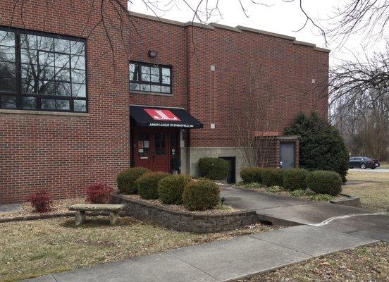 Historic building just north of Oak Grove Community Center