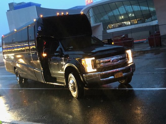 Brand new bus ready for 27 passengers (w/luggage)