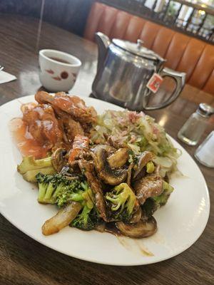 Beef and broccoli and mandarin chicken