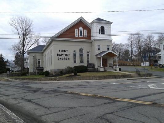 First Baptist Church is on 206 south main street. Elm street is across the street with the Dennis library