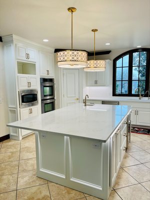 Elegant Touch Painting also does stunning Kitchen Remodels!