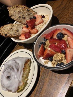 Cinnamon bun oatmeal and yogurt