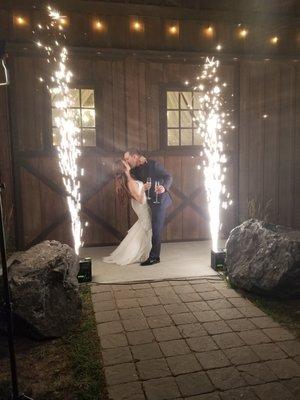 Sparkler Fountains available for that special dramatic moment!