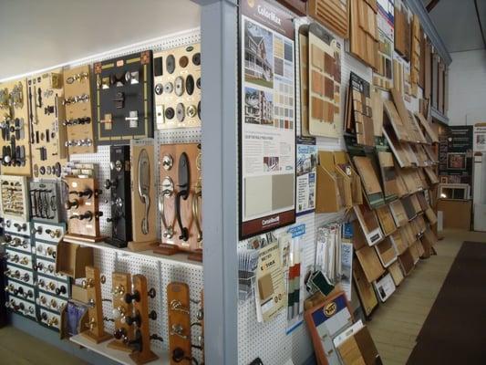 Flooring Displays in Our Newly-Renovated Showroom!