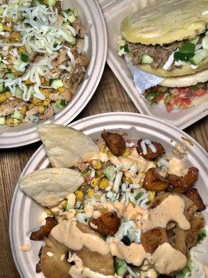 Build-your-own bowls and arepas