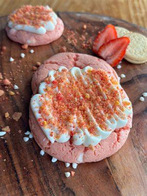 Strawberry Cookie Crunch