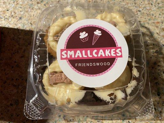 SmallCakes Cupcakery and Creamery