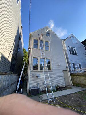 Reaching Those Hard to Reach Areas With The Power Washer