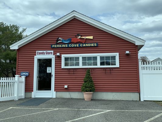 Perkins Cove Candies