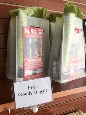 Free Goody Bags to Travelers with Dogs