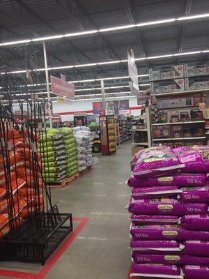 Tractor Supply Co of Millis -- 1313 Main Street / Route 109, Millis            Interior