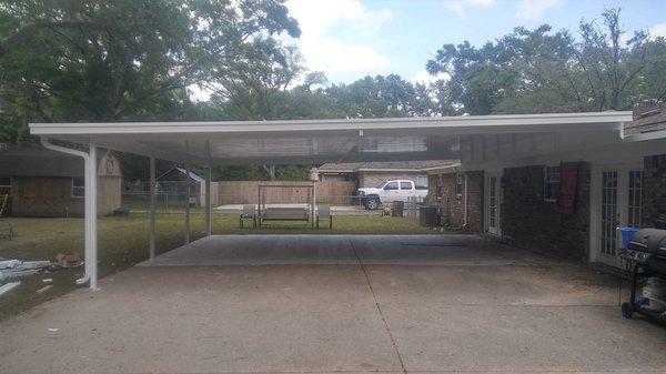 Aluminum car port built by Bayou Aluminum Enclosures