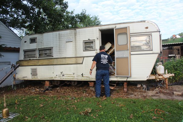 Trailers that have lost structural integrity are tough to tow - but they're no problem for JDog! We offer free, no-obligation estimates