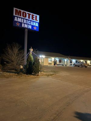 Exterior: such a GREAT site after surprisingly difficult final 10miles/16kms of my 88mile/141 kms biketour East from El PasoTX-USA