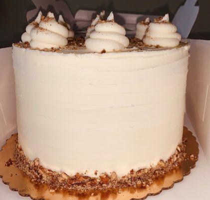 Carrot Cake (8" round)