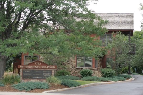 Entrance to Lakeside Counseling Offices