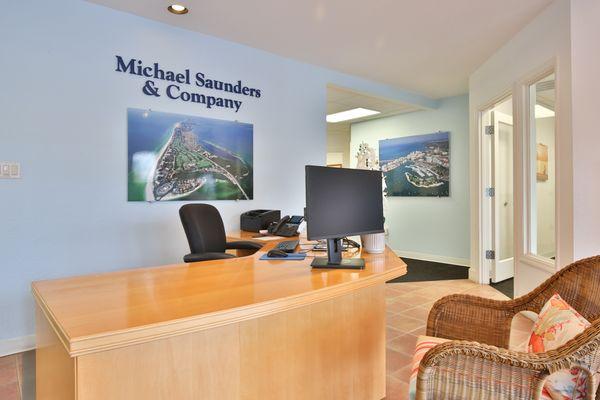 Welcome to Michael Saunders & Company's Mid-Longboat Key Office. Mid-Longboat Key Real Estate, Homes, and Condos, Lots, and Title.