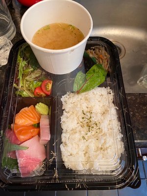 $ 30 Bento box: 3 spoons of Miso, 4 pieces of fish and mostly cheap white rice. Spend your money on real meals instead.