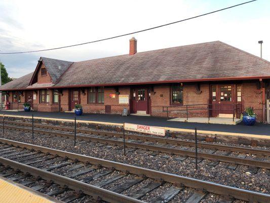 Woodstock Metra Rail Station