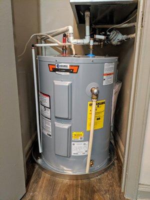 New water heater installation. Involved a lot of custom pipework. Thank you, Juan!