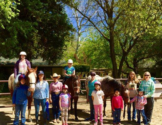 Wood 'N' Horse Training Stables