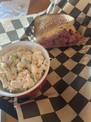 Reuben with tuna Mac