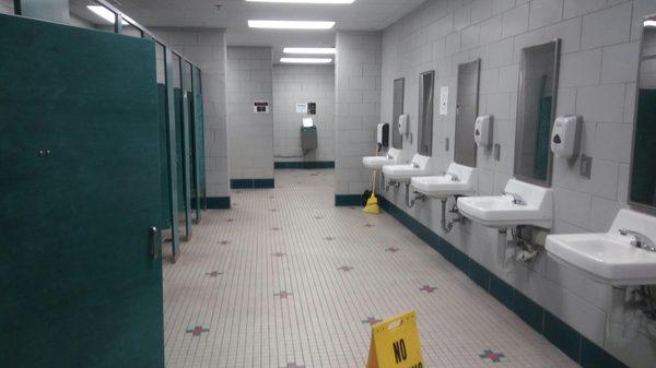 Clean bathroom, dry floors (Ladies locker room)