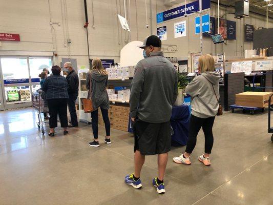 Long line at the customer service desk