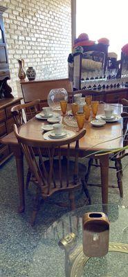 Hard Rock Maple dining room set has matching hutch