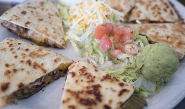 Quesadilla plate with beef