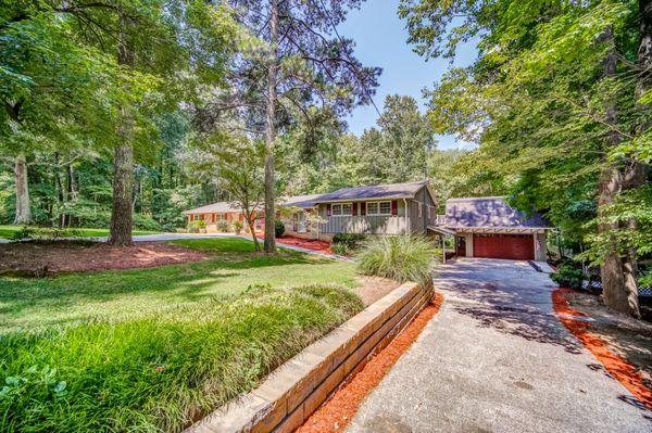 Terrific Ranch on Private Neighborhood Lake!   https://www.buyandselldevineatlantahomes.com/listing/mlsid/79/propertyid/6756896/