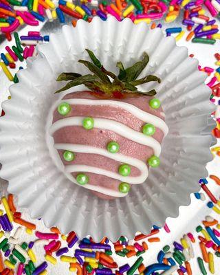 Kawaii Dream White chocolate dipped strawberry with white chocolate drizzle and sprinkle.